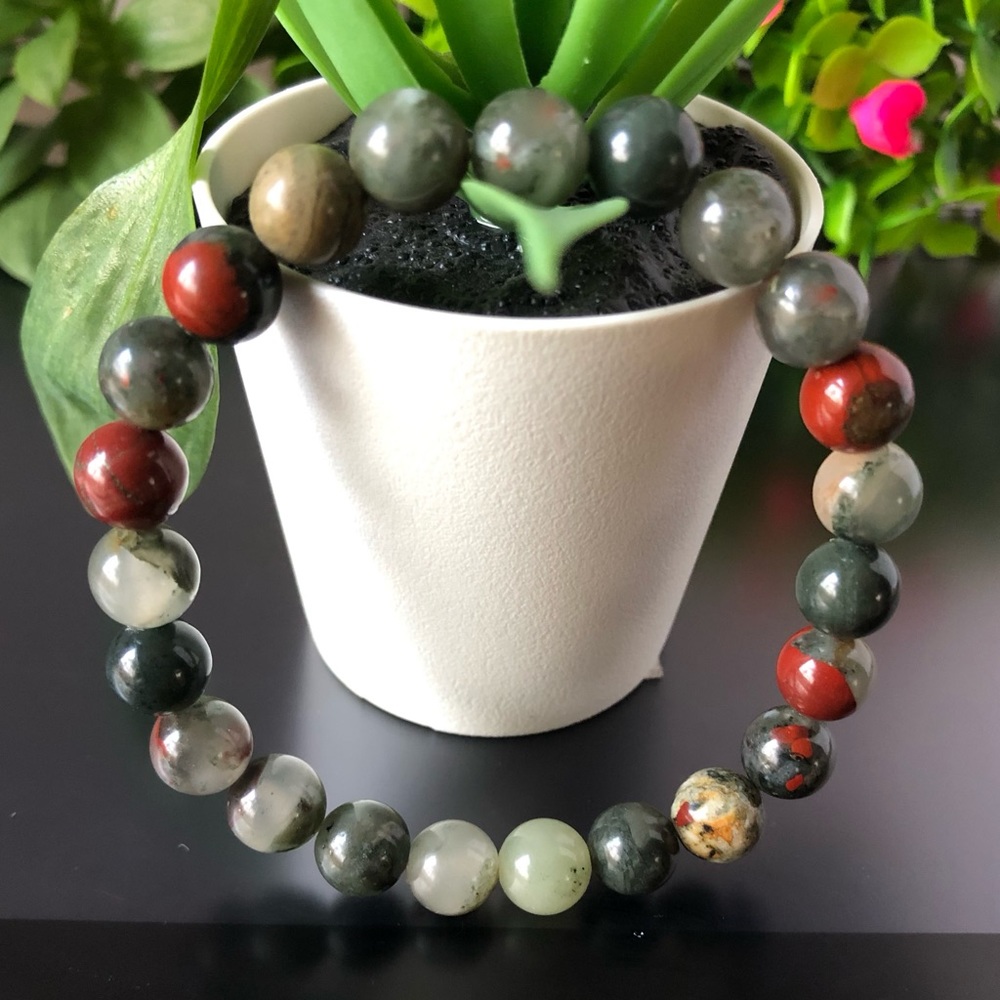 African Bloodstone 8mm Natural Stone Beads Stretchable Bracelet - Picture 2 of 3